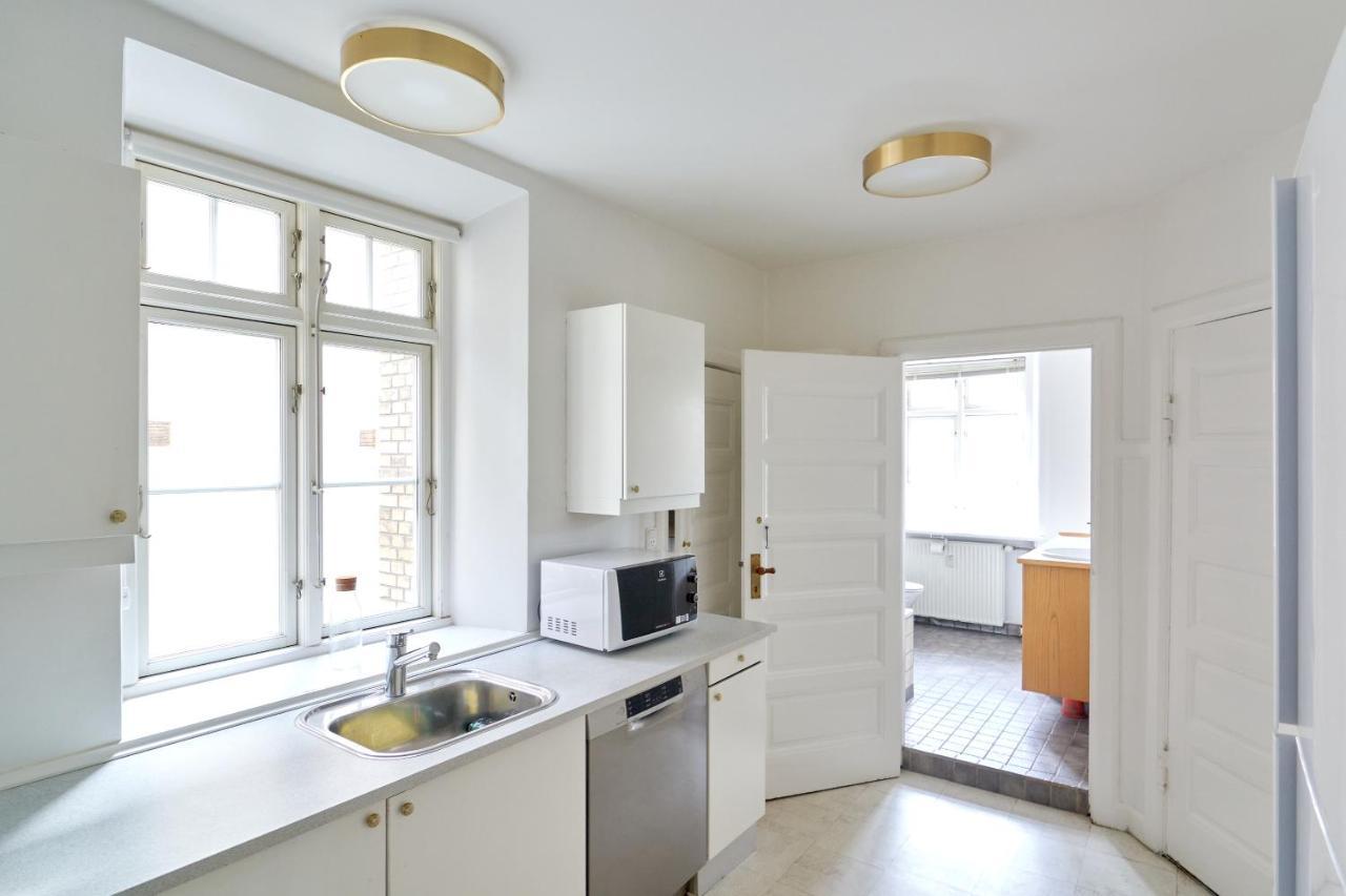 Famous Lakes Apt - City Central Copenhagen Exterior photo